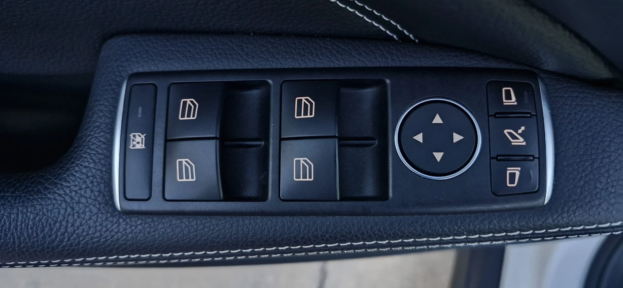 MERCEDES GLA 2.1 CDI 136 CV AUTOMÁTICO DIESEL - JH Hurtado Automoción