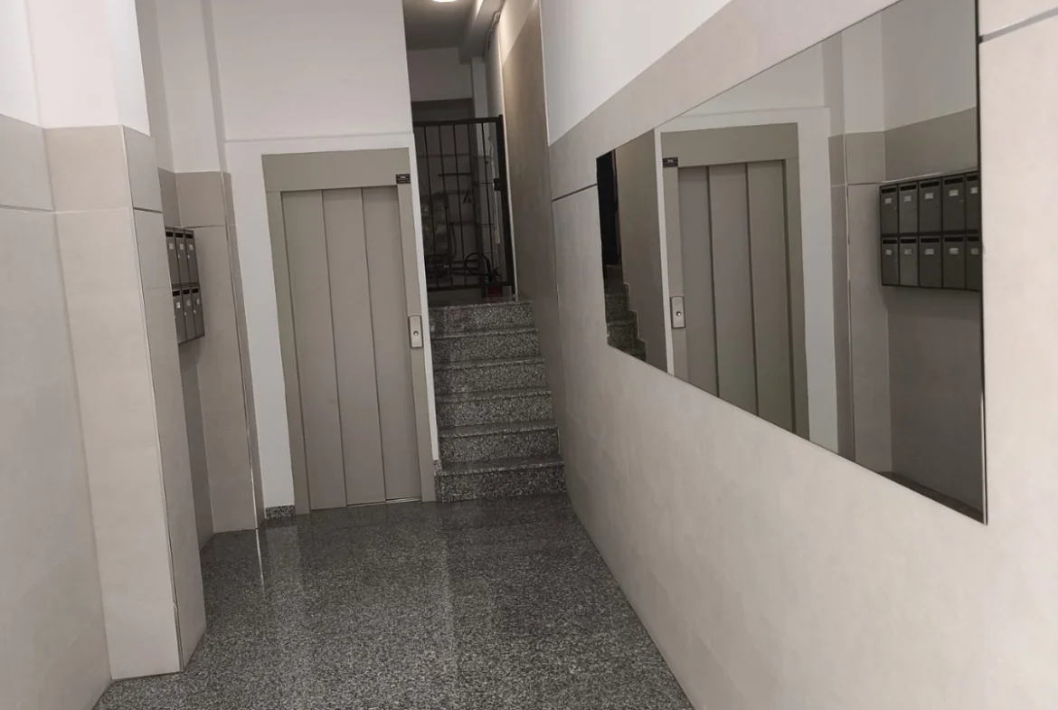 GRACIANO INMOBILIARIA vende piso totalmente reformado en la zona Arquitecto Vandelvira – Franciscanos, en Albacete, a 5 minutos del Parque Abelardo Sánchez. - Graciano Inmobiliaria