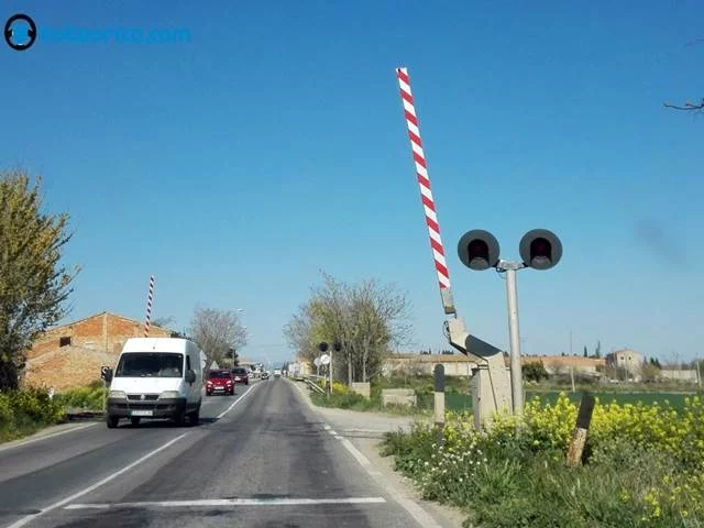 Imagen de la pregunta: ¿Qué indica una barrera o semibarrera móvil?