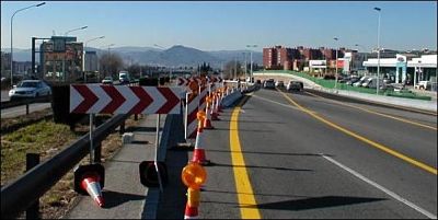 Imagen de la pregunta: ¿Qué indica un panel direccional provisional?