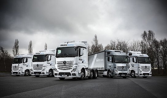 csm_18C0136_01_Mercedes_Truck_Training