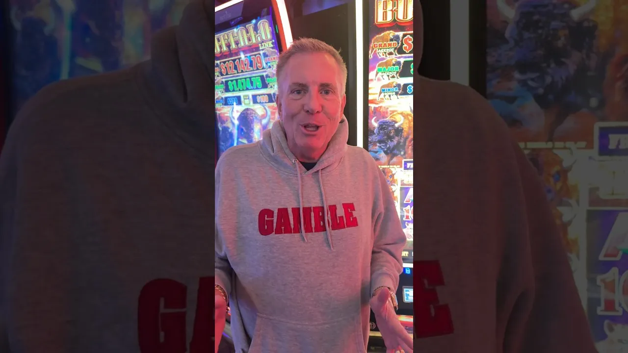 Buffalo Unleashes 4124x Win! Aristocrat's Stampede