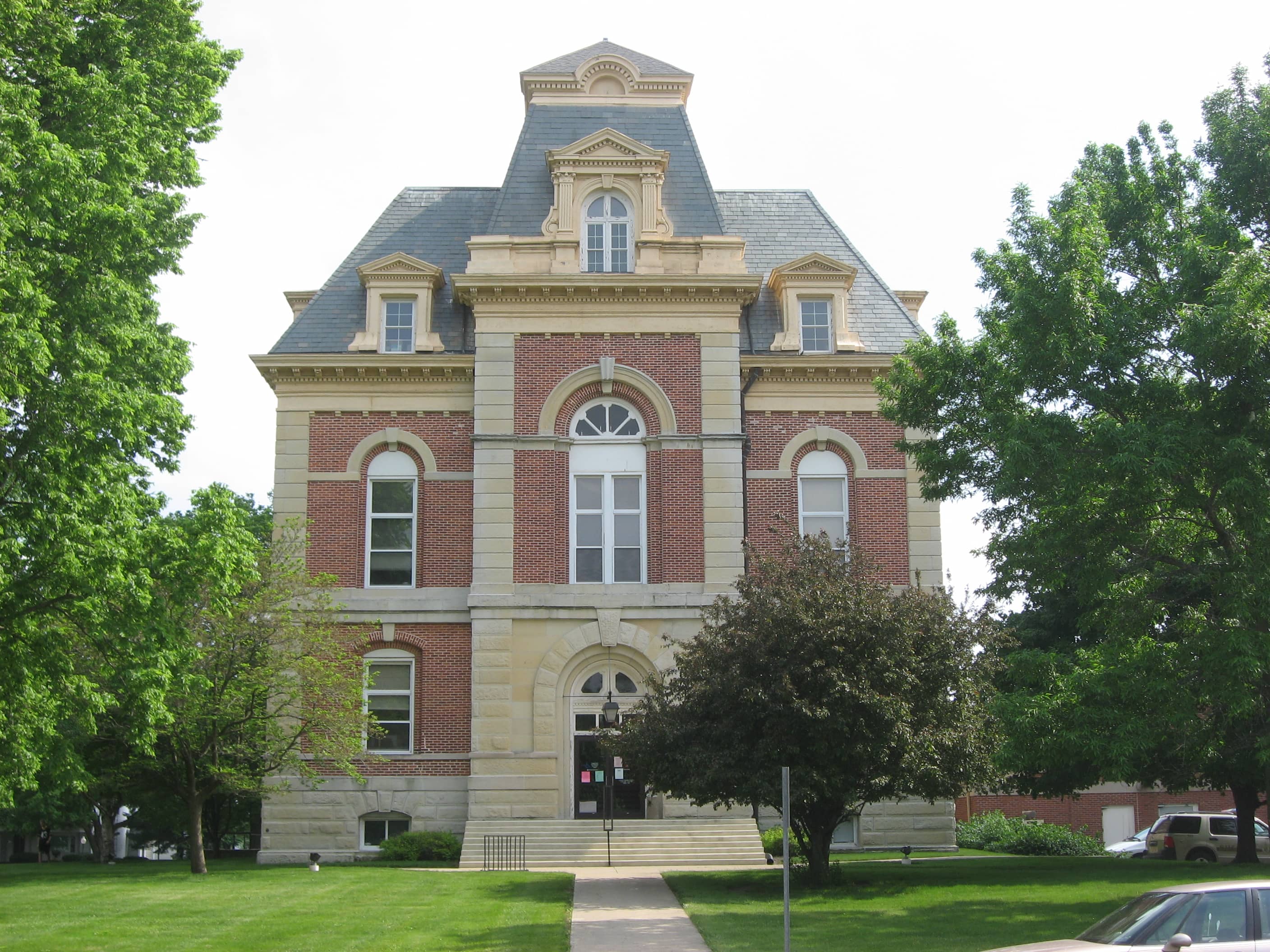 Image of Benton County Treasurer Benton County Courthouse