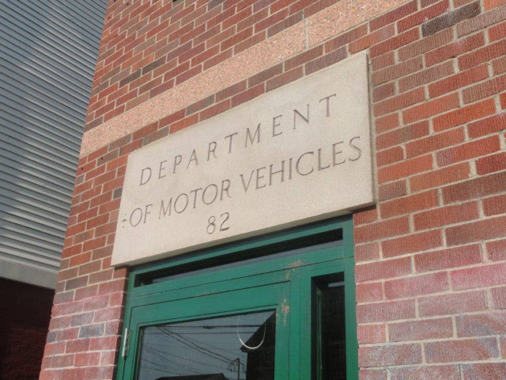 Image of DMV locations and hours