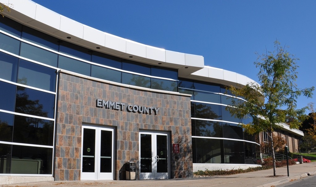 Image of Emmet County Treasurer Emmet County Courthouse