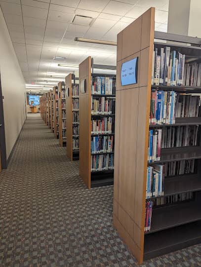 Image of Evansville Vanderburgh Public Library- Central Branch