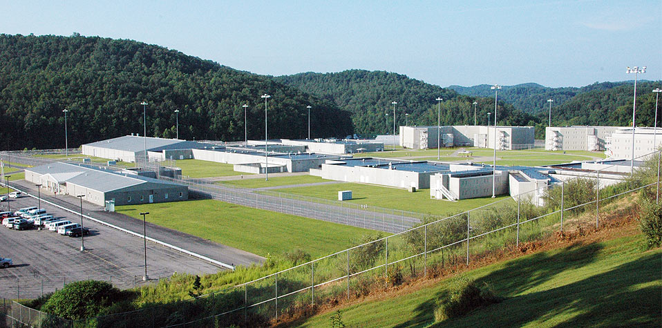 Image of Federal Correctional Institution, Gilmer