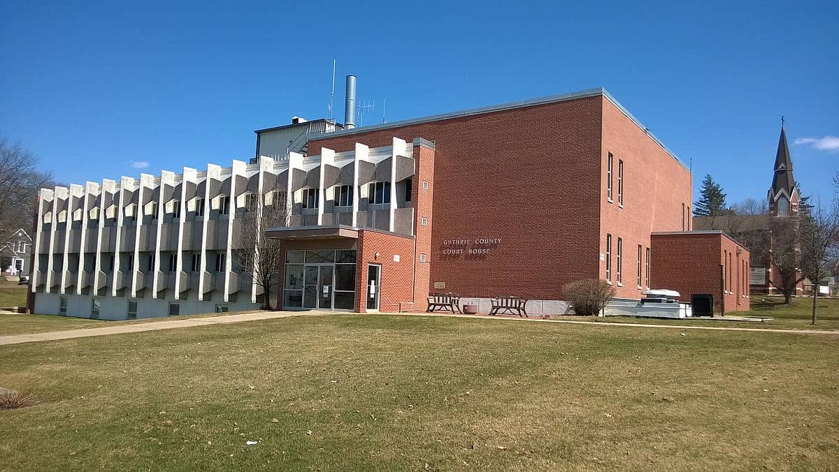 Image of Guthrie County District Court