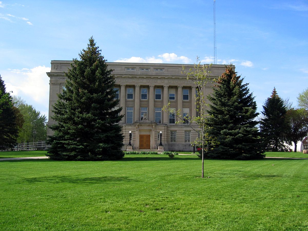 Image of Lyon County Assessor Lyon County Courthouse