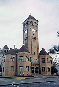 Image of Macon County Revenue Commissioner Macon County Courthouse