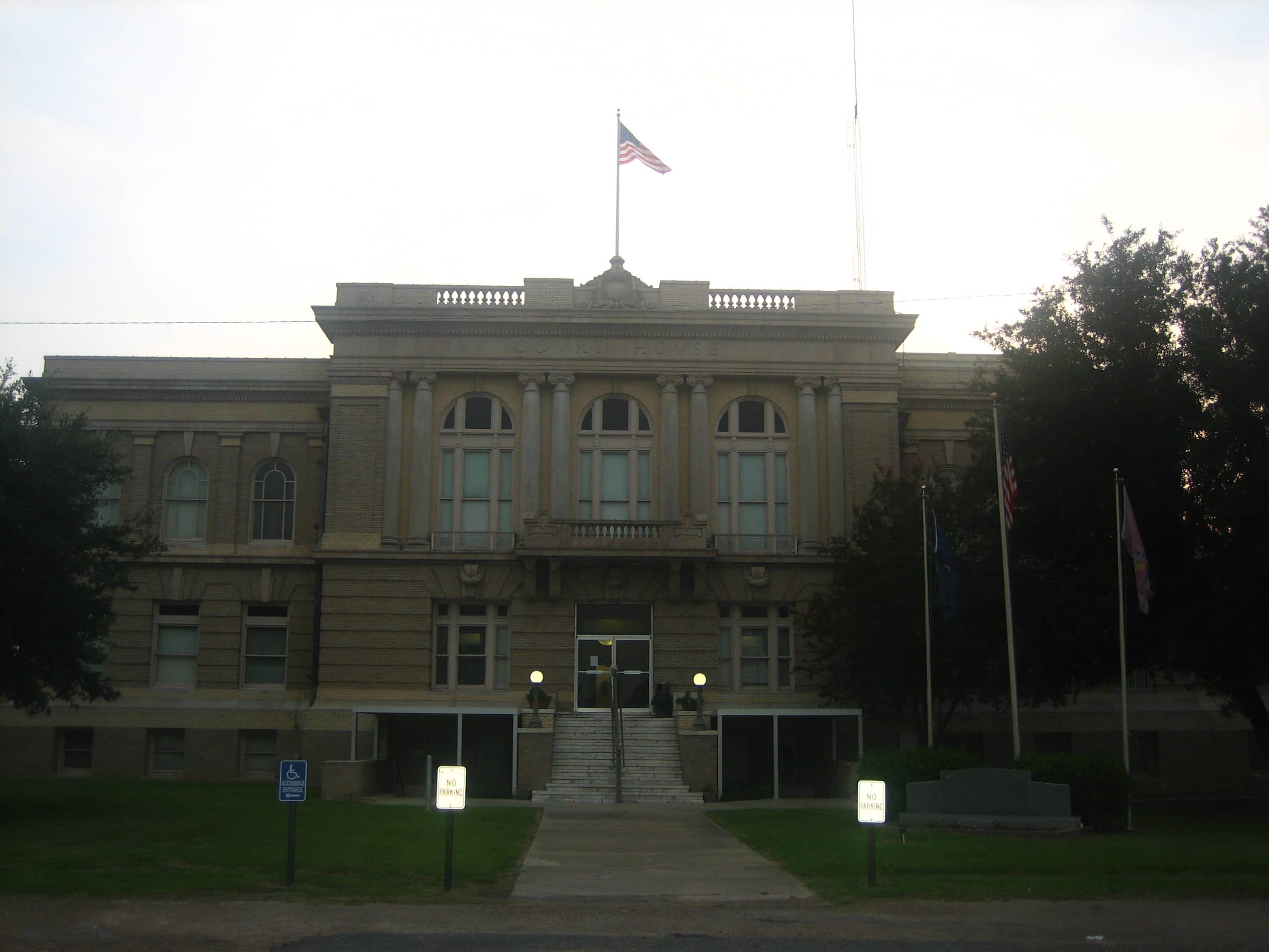 Image of Allen Parish Assessor Allen Parish Courthouse