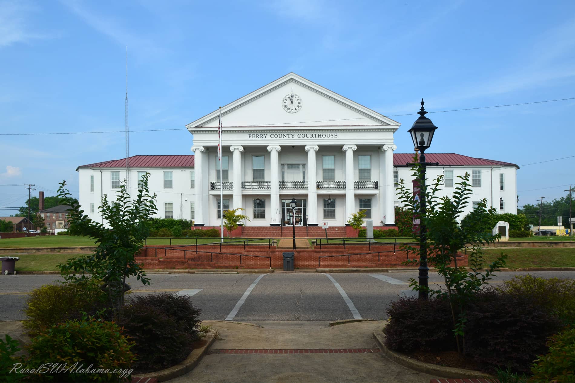 Image of Perry County Revenue Commissioner Perry County Courthouse