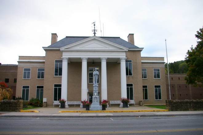 Image of Tazewell County court