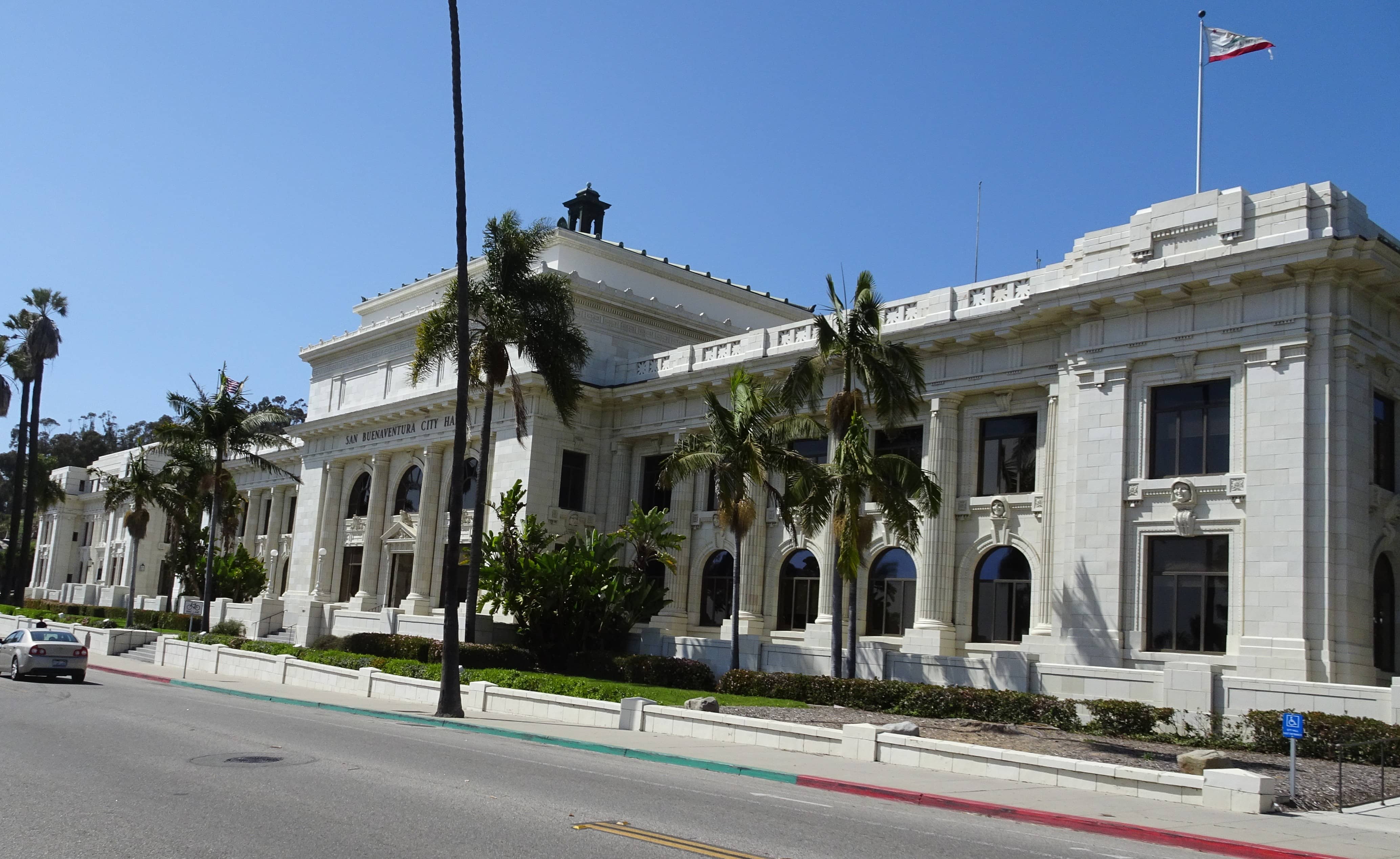 Image of Ventura County Clerk and Recorder Ventura County Hall of Administration, Main Plaza