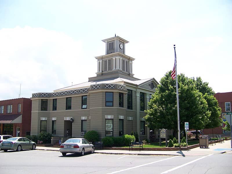 Image of Yancey County Sheriff Yancey County Courthouse