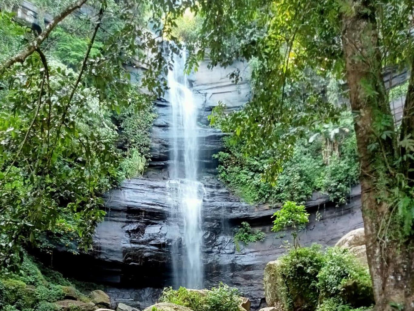 Air Terjun Tembinus