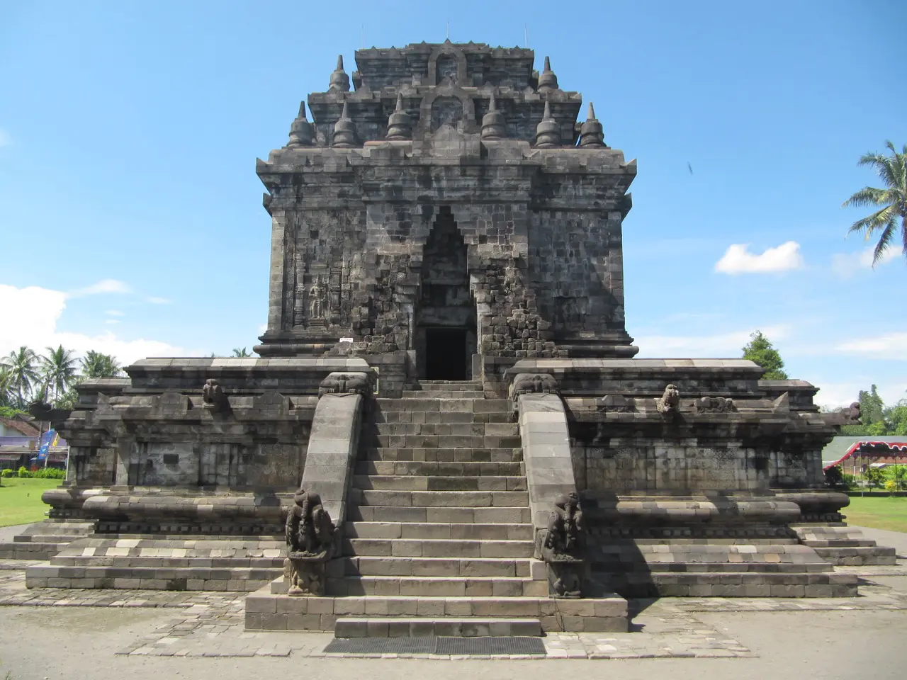 Candi Mendut