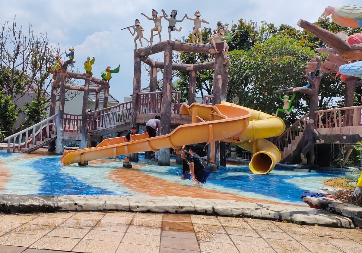 Jungle Toon Waterpark, Wisata Air dengan Banyak Seluncuran