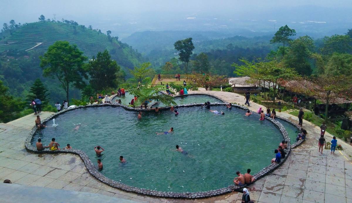 8 Kolam Renang di Semarang dengan Harga di Bawah 50 Ribu