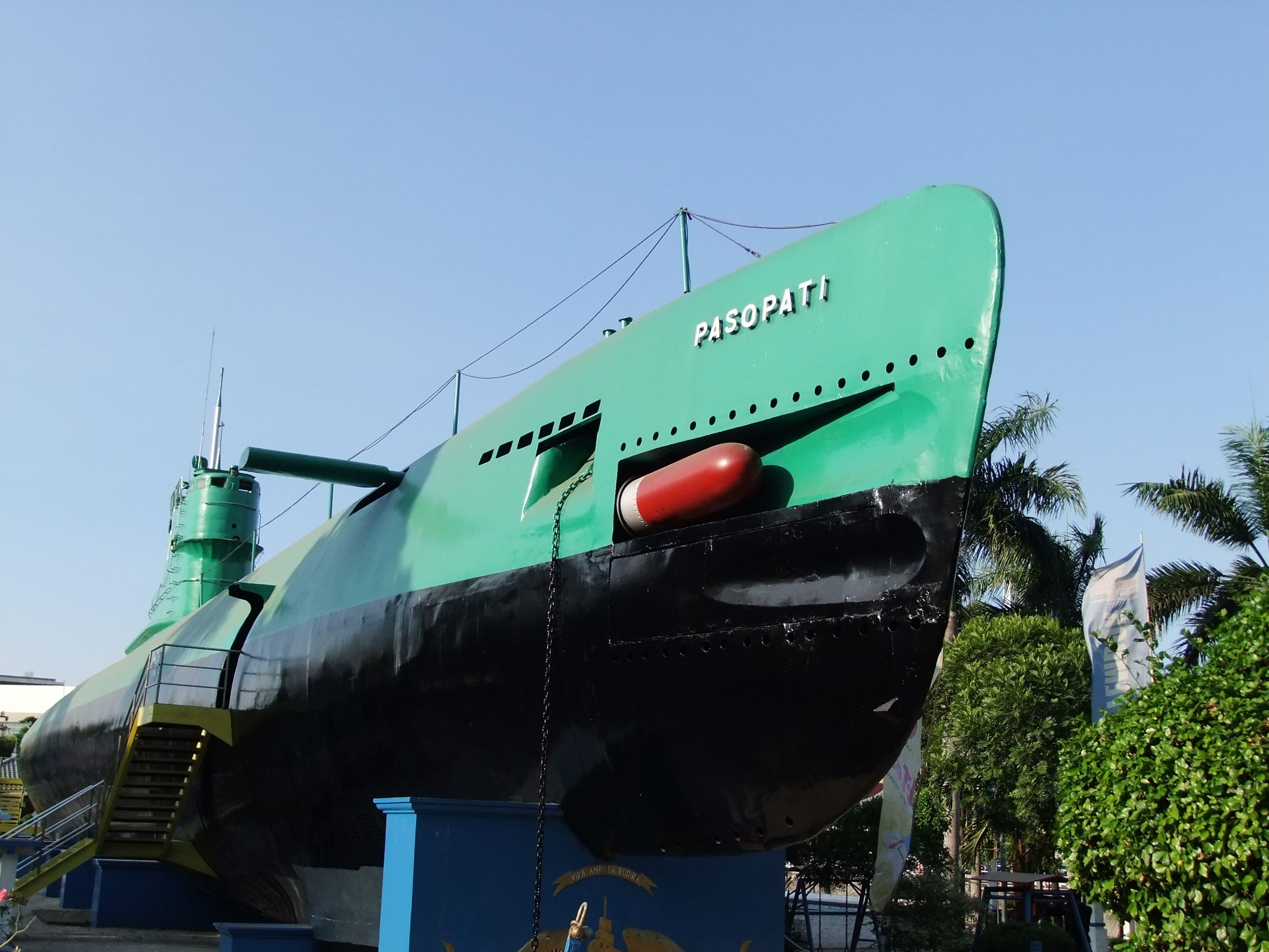 Monumen Kapal Selam