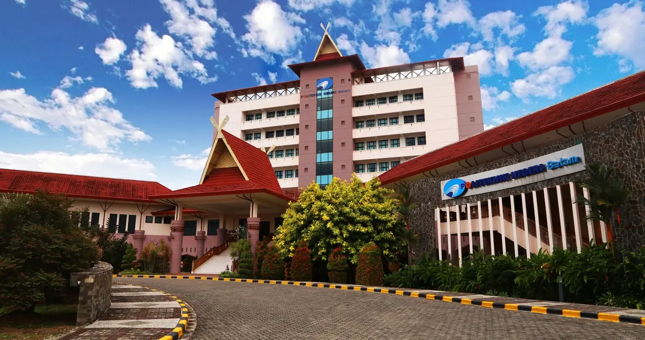 POLIBATAM