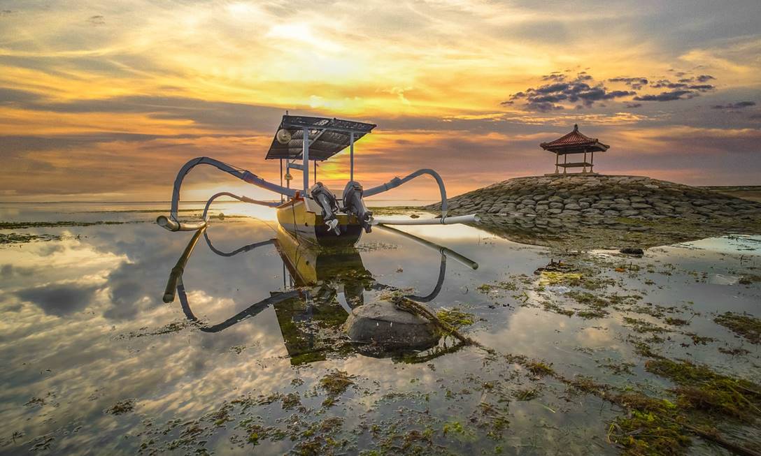 Info Pantai Matahari Terbit, Tempat Berburu Sunrise di Bali