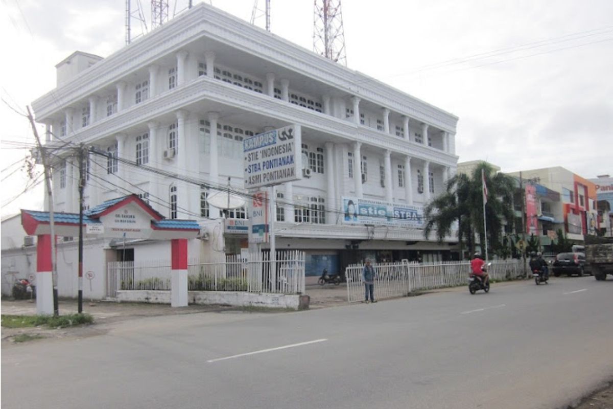 Sekolah Tinggi Ilmu Ekonomi (STIE) Indonesia.jpg