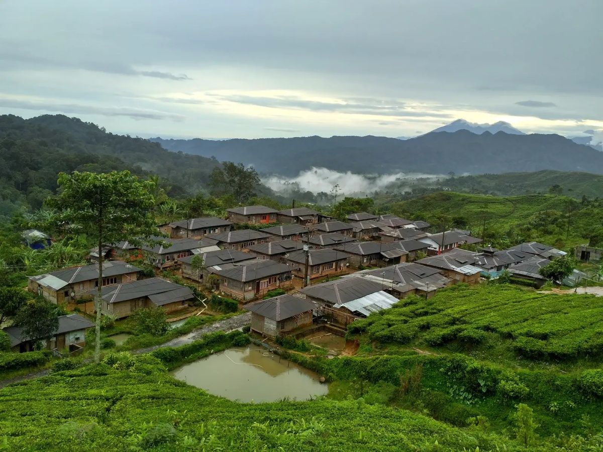 Menengok Keunikan Kampoeng Wisata Cinangneng di Bogor
