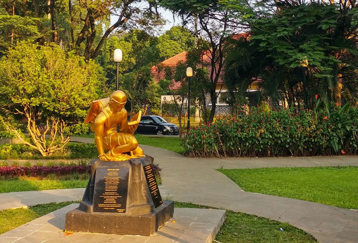 Taman Kencana.jpg