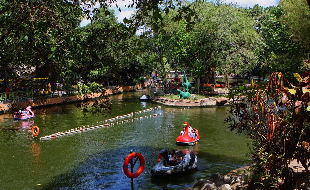 Wahana Gembira Loka Zoo.jpg