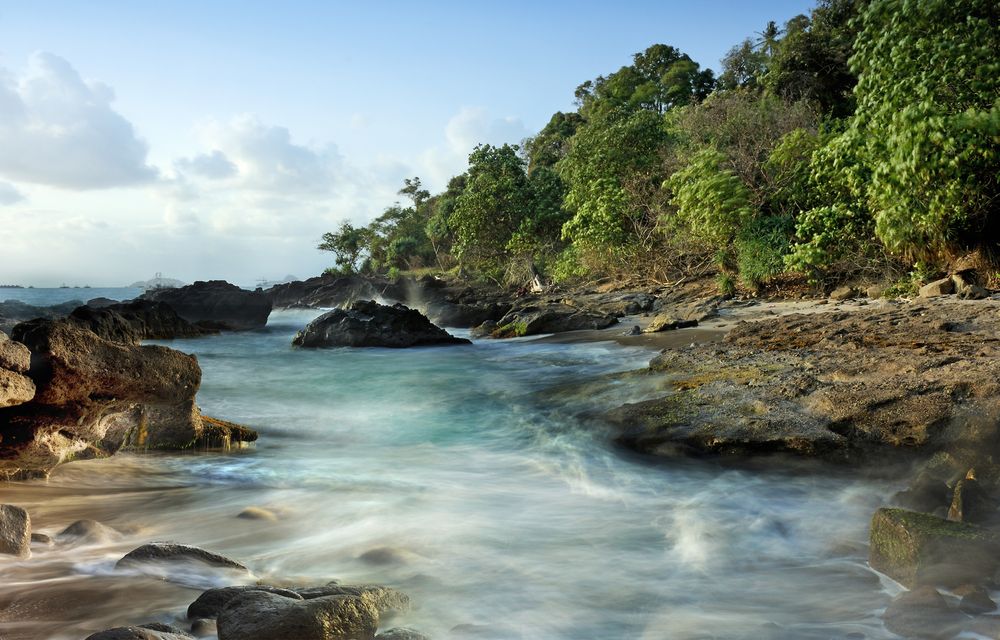 tentang pantai sebalang.jpg