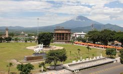 Segudang Daya Tarik Alun-Alun Magelang. Makin Keren, Lho!