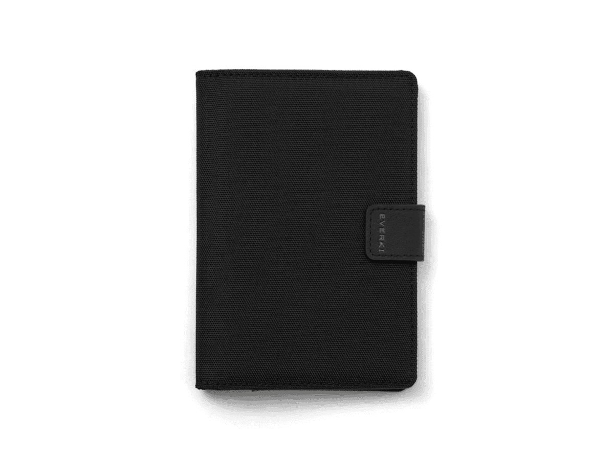 Everki EKW230 RFID Passport Holder