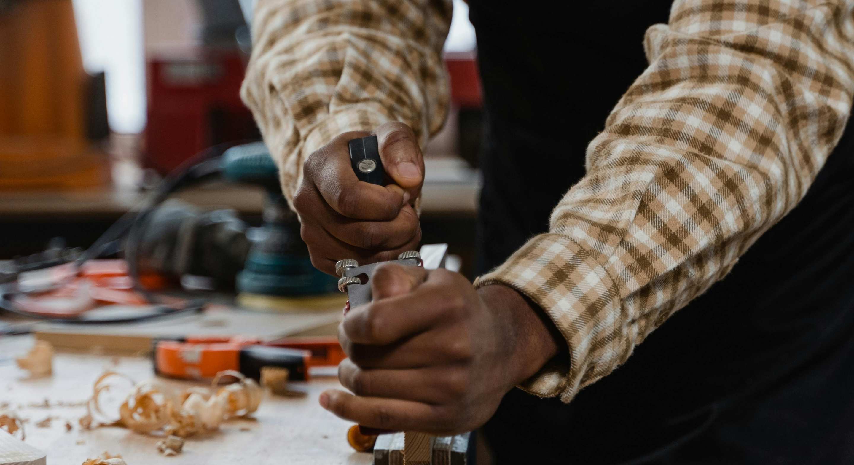 electrician working on an emergency situation