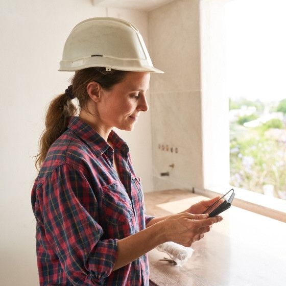 contractor using serviceforge mobile app