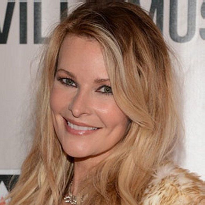 Elizabeth Cook