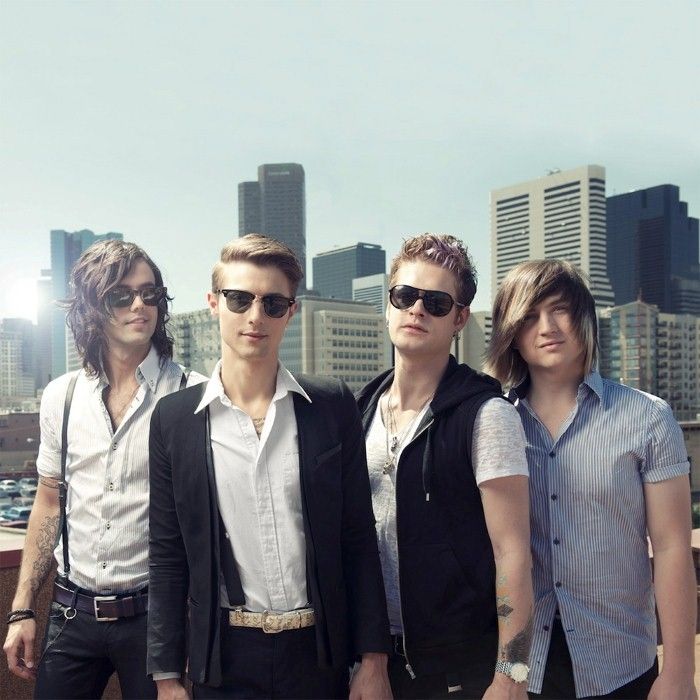 HOT CHELLE RAE