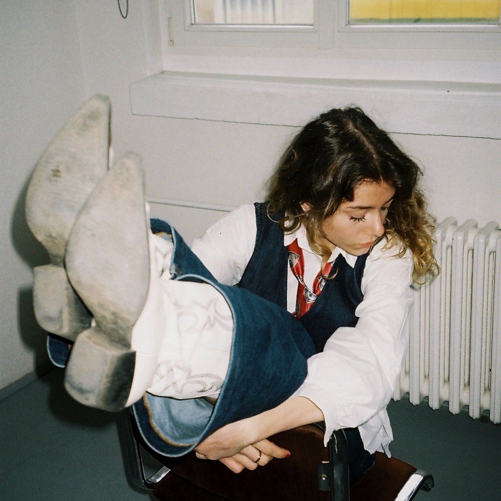 Marie April