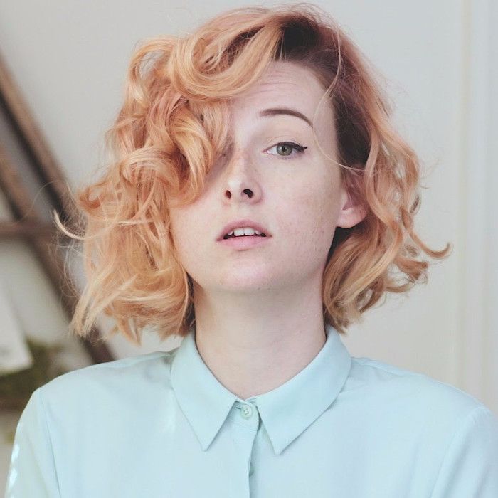 Tessa Violet - Indie Pop artist