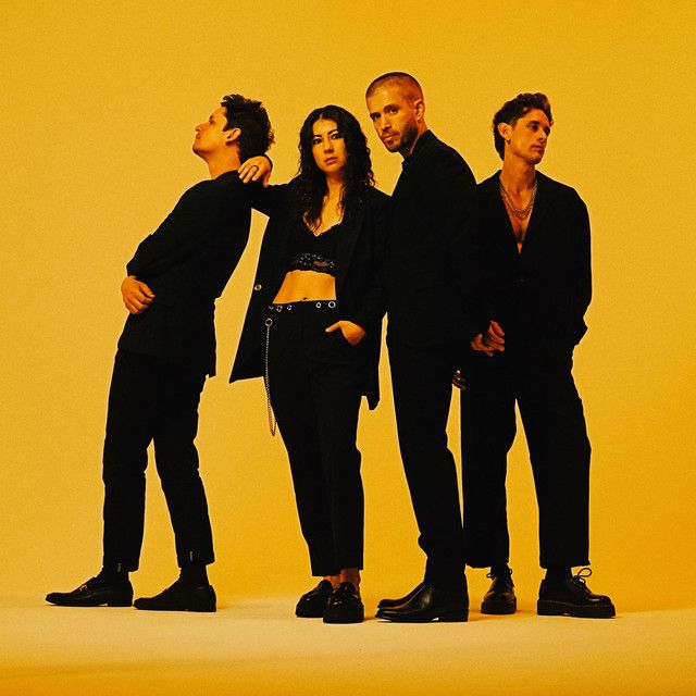 THE SUMMER SET