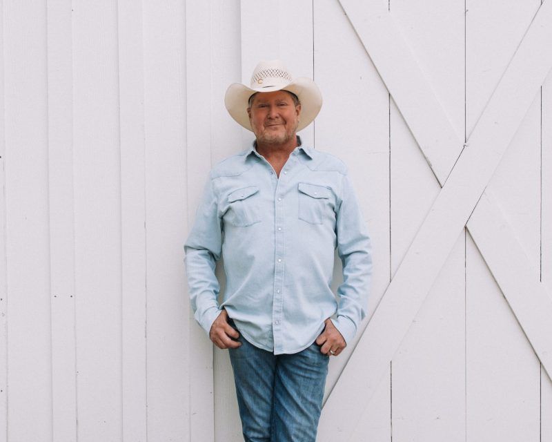 Tracy Lawrence - Country artist