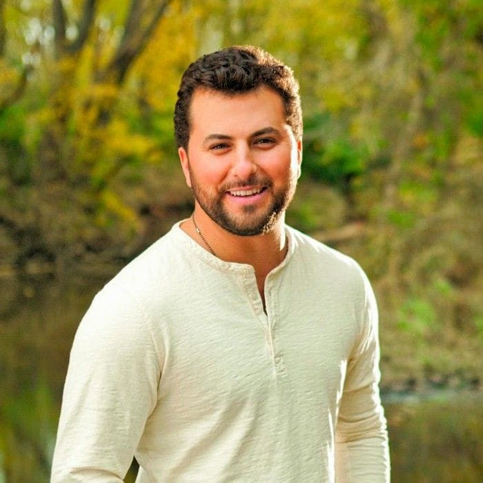 Tyler Farr