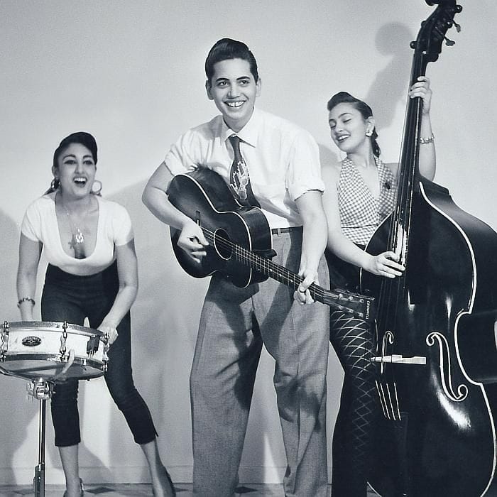 Kitty, Daisy & Lewis