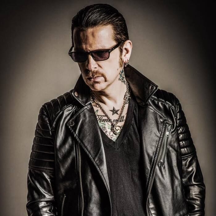 Ricky Warwick
