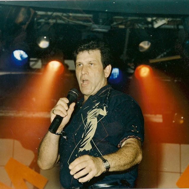 Steve Arnold