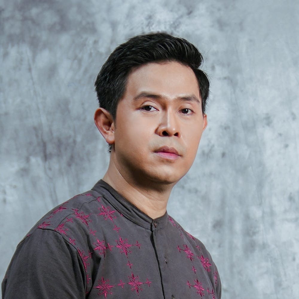 Cakra Khan