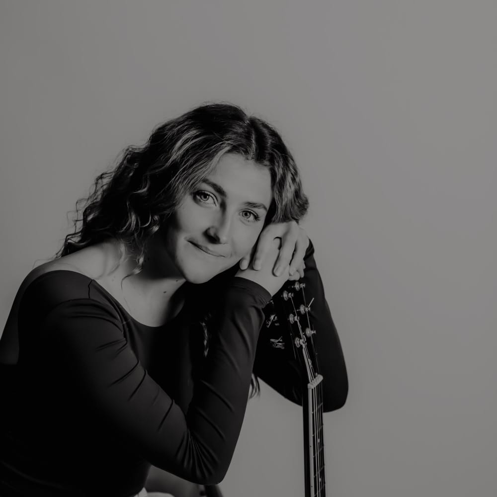 Jess Minda - Rock artist