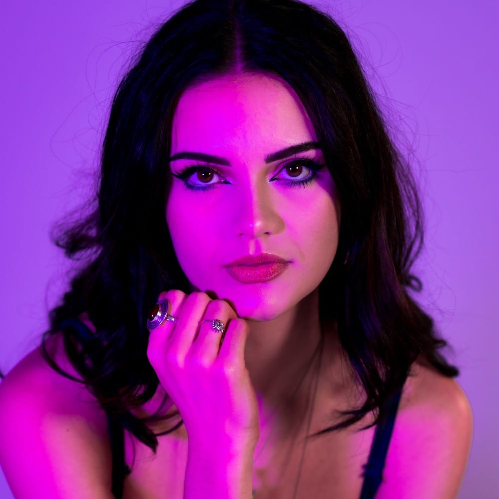 Amber Saqladi
