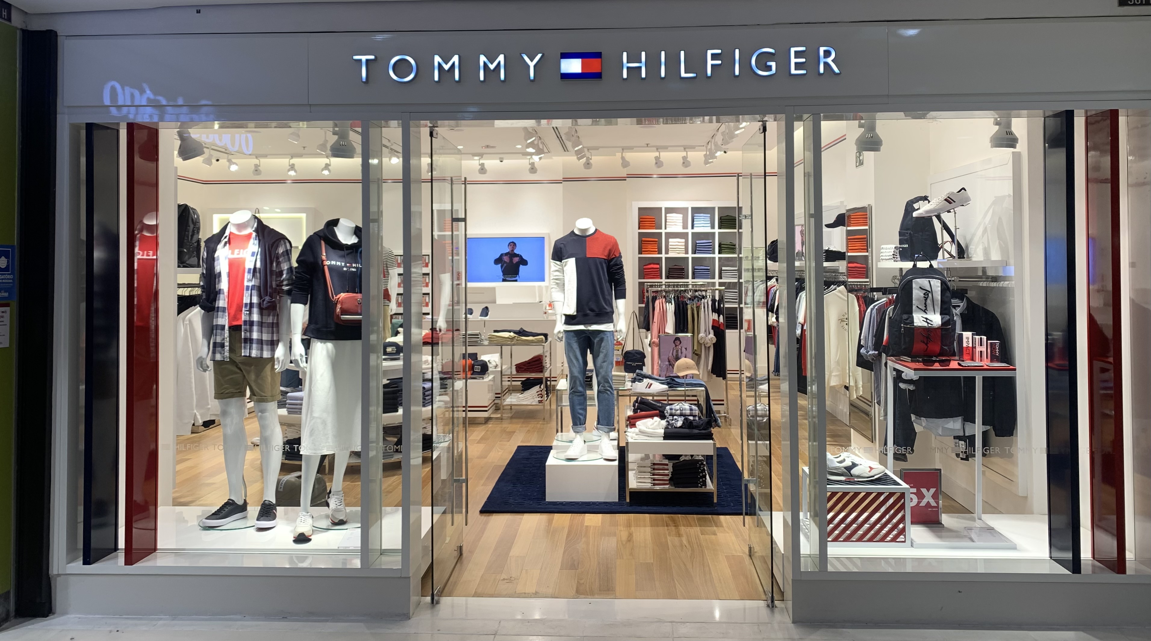 Shopping Metrópole abre primeira loja da Tommy Hilfiger da região