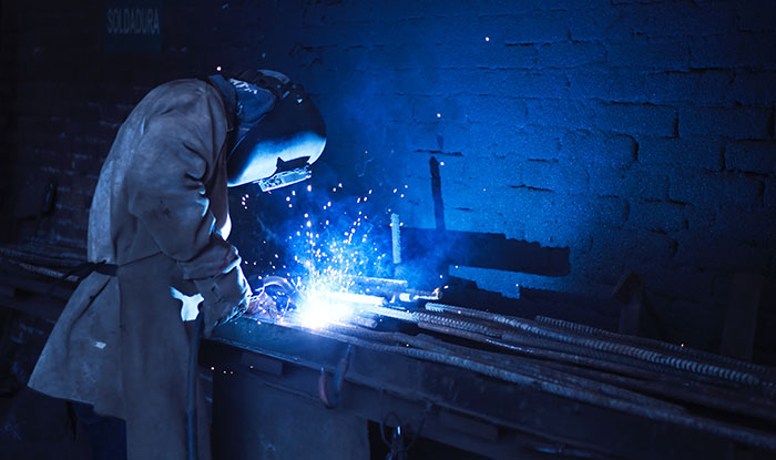 Keep Safe While Working In a Metal Shop